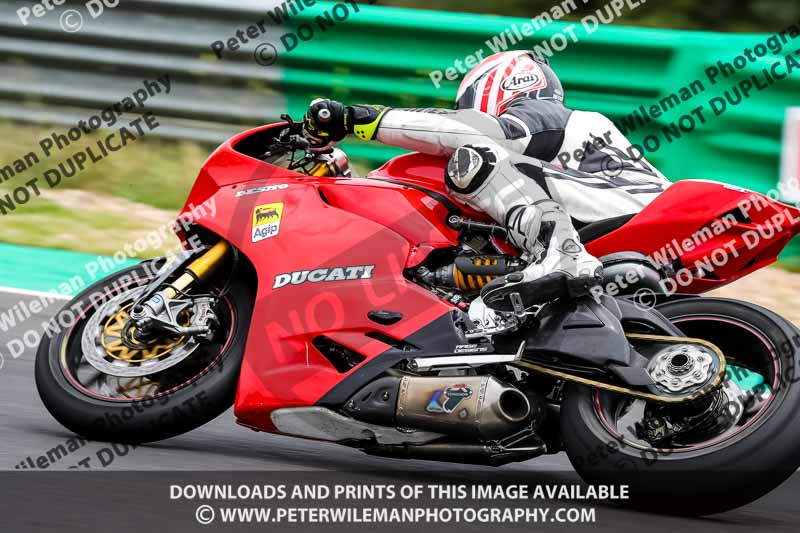 estoril;event digital images;motorbikes;no limits;peter wileman photography;portugal;trackday;trackday digital images